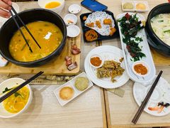 -花馬肆.云南过桥米线(汉神购物广场现场熬汤店)
