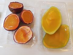 -志龙皇冠吃货椰子铺