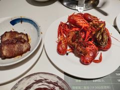 -金马门国际美食百汇(珞喻路店)