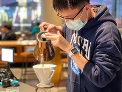 -星巴克臻选(上海合生汇1F店)