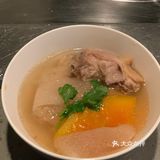这样做海南椰子鸡更好吃，鲜甜得不要不要的 材料：