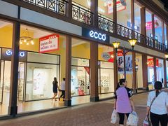 -王府井奥莱临潼小镇(临潼店)