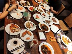 -四海一家自助餐(益田假日广场店)