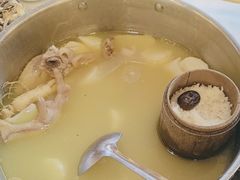 -朴小妹人参鸡汤火锅(长白山万达店)