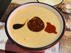 -虾弄弄海派小龙虾·牛羊蝎子火锅