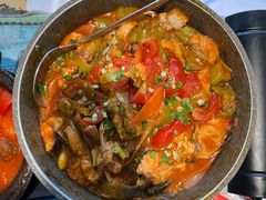 -刘姐啤酒鱼民族演艺餐厅(西街总店)