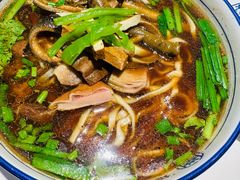 -镇南锅盖面馆(解放路店)