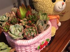 -何兮花店·气球派对鲜花店(马桥银春路万科城店)