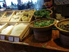 粉面菜-广州中心皇冠假日酒店-环市食坊·海鲜自助餐厅