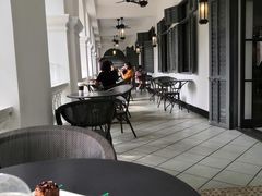 靠窗位-星巴克臻选(广州沙面店)