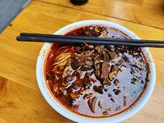 -崇州余荞面(落虹桥店)
