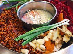 -周幺妹重庆老火锅(银泰城总店)