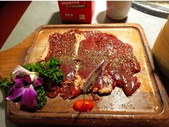 -热火朝天鲜切牛肉火锅(南强街巷店)