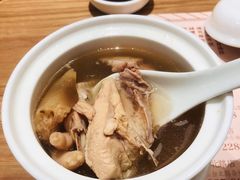 -顺风汤馆·广府粤菜(江宸天街店)