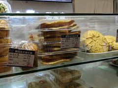 面包甜点陈列柜-白玉兰食品(甜云店)