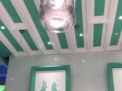 大堂-姚姚酸菜鱼·金戈戈香港豉油鸡(喜荟城联名店)