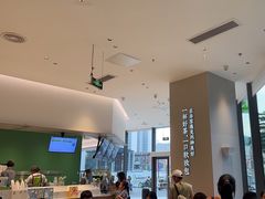 -奈雪的茶(优特汇店)