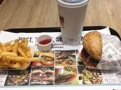 -The Habit Burger Grill 哈比特汉堡(爱琴海店)