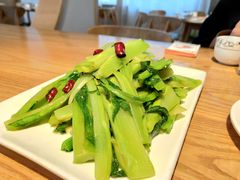 -兔行天下-鸿鹤鲜锅兔(中海国际店)