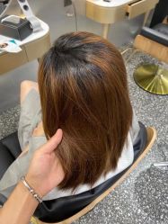 -Tloml salon