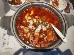 -渝是乎酸菜鱼(龙旗购物中心店)