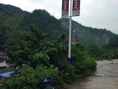 -大围山峡谷漂流