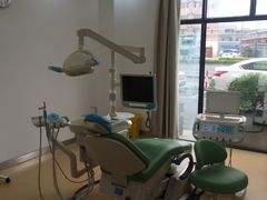 -赫尔森口腔·牙齿种植修复