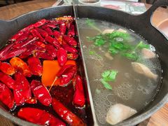 草本鸳鸯锅-盡膳口福跷脚牛肉火锅(晶耀前滩店)