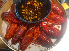 -巴厘龙虾·榜首油焖大虾(音乐学院·沿江酒馆店)