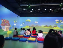 -小鸡哆哆故事屋·儿童乐园(嘉里城店)