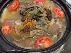 -乡土特色.冷锅鱼.牦牛肉汤锅