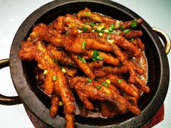 石锅虎皮凤爪-品大三(大行宫店)
