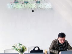 -UNI UNI(环亚凯瑟琳店)