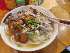 至尊三宝捞河粉-荔林食店(西华路店)