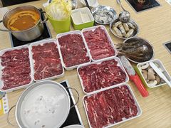 -杨老板·海鲜集市火锅·鲜切牛肉(中防万宝店)