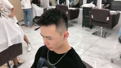 -朗峰专业美发沙龙