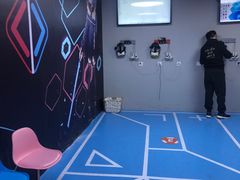 -VR+乐园·VR电竞·家庭亲子·密室逃脱·轰趴团建