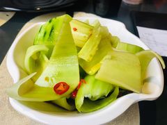 凉拌黄瓜-红钳侠小龙虾·烧烤(中赢康康谷店)