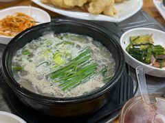 米肠-24 新村雪浓汤(长白山烤肉店)