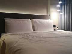 -舍居智能酒店(深圳宝安翻身地铁站店)