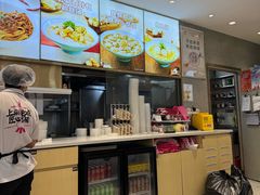 -小杨生煎(金山百联购物中心3楼店)