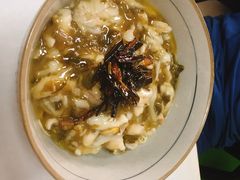 特制雪菜黄鱼拌面-明呈黄鱼面馆(斜土路店)
