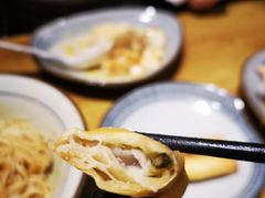雪菜黄鱼春卷-南小蟹手工點心(三里屯店)