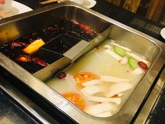 -百年川椒重庆老火锅(光谷店)