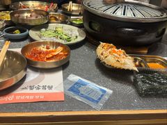 -草家酱蟹炭火烤肉店(珲春南路二店)