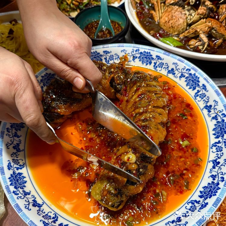 威海本地人才知道的店！！！ju香东北菜。。。 