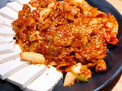 辣白菜炒五花肉-吾里.春川家韩国料理(万达店)