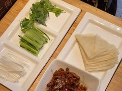-娜仁图雅蒙古美食村(33小镇店)