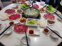 -黑山牛肉汤火锅(花城汇店)
