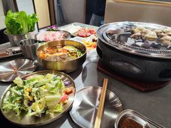 -围炉肉舍•炭烤活鳗•丹东海鲜烤肉(步行街店)